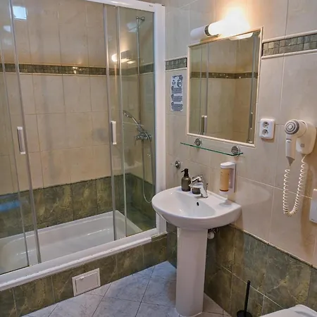 Hotel U Lípy 3*
